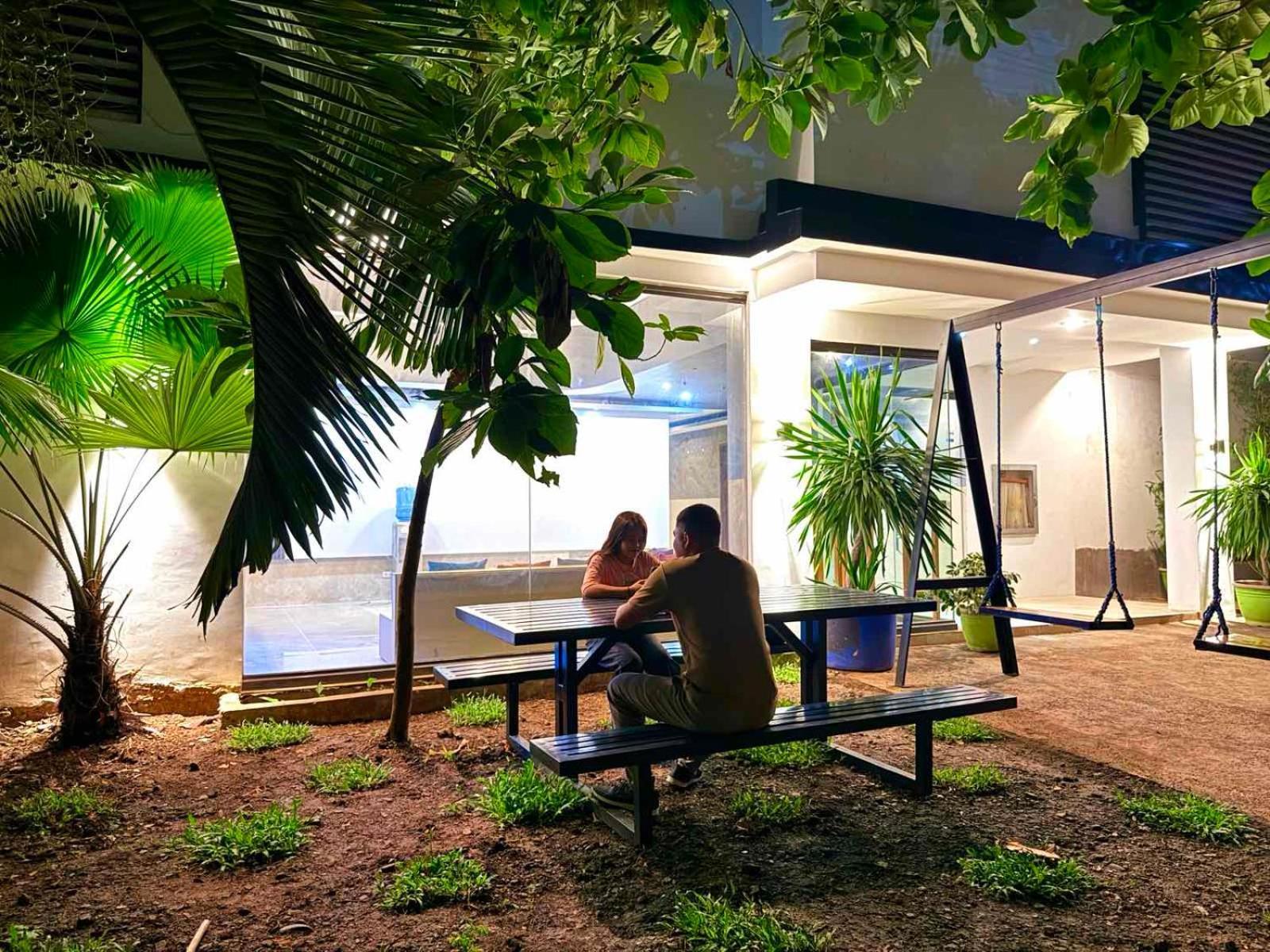 Goofy Ants Hostel Puerto Princesa Екстериор снимка