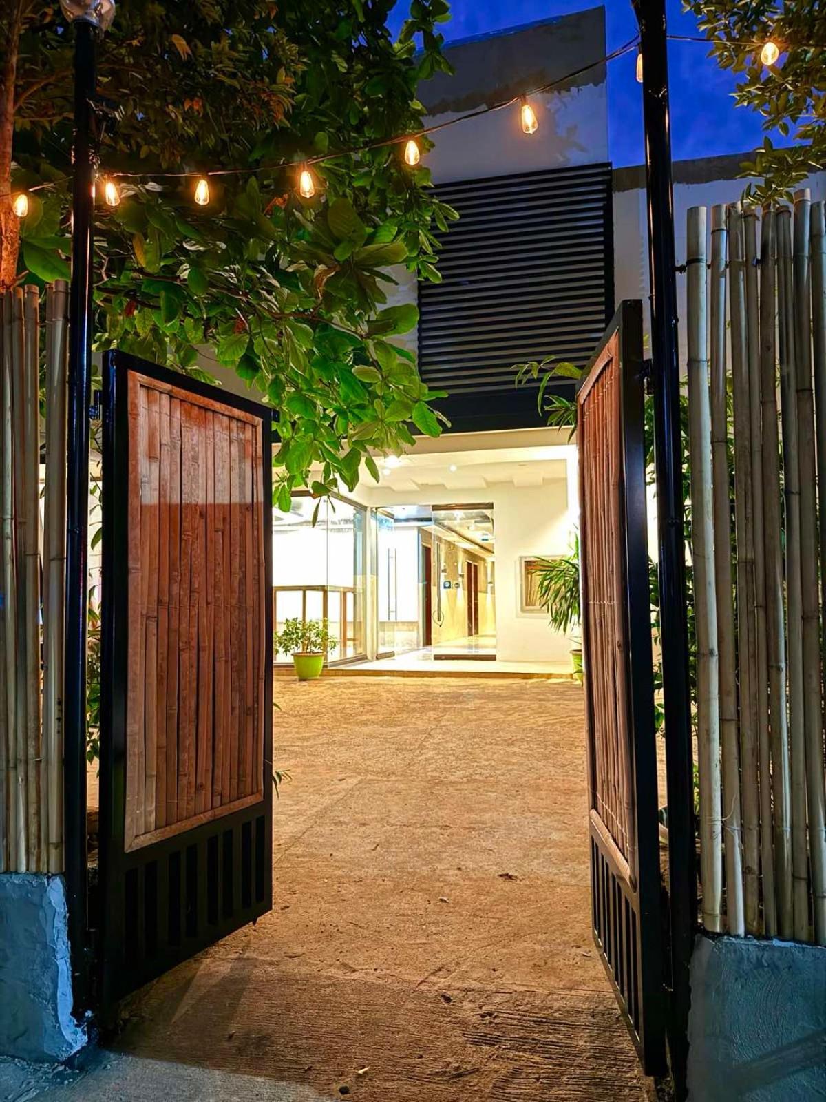 Goofy Ants Hostel Puerto Princesa Екстериор снимка